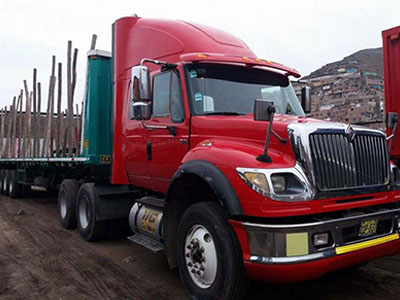 Alquiler de camiones plataformas (semi-trailer) en Lima Peru | RentaGroup